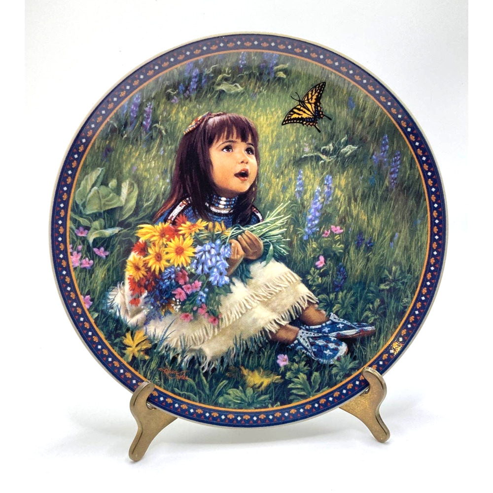 Little Butterfly plate First Issue in the “Through A Child’s Eyes” Collection